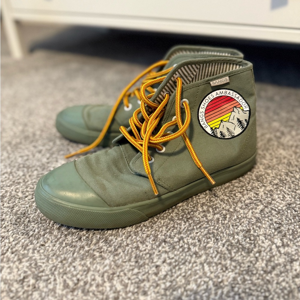 Bangs High Top Sneakers Women 7 Men 5.5